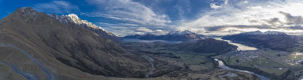 卓越山雪峰